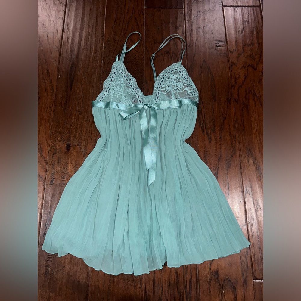 Victoria's Secret Mint Lace-Trim Satin Bow Chemise